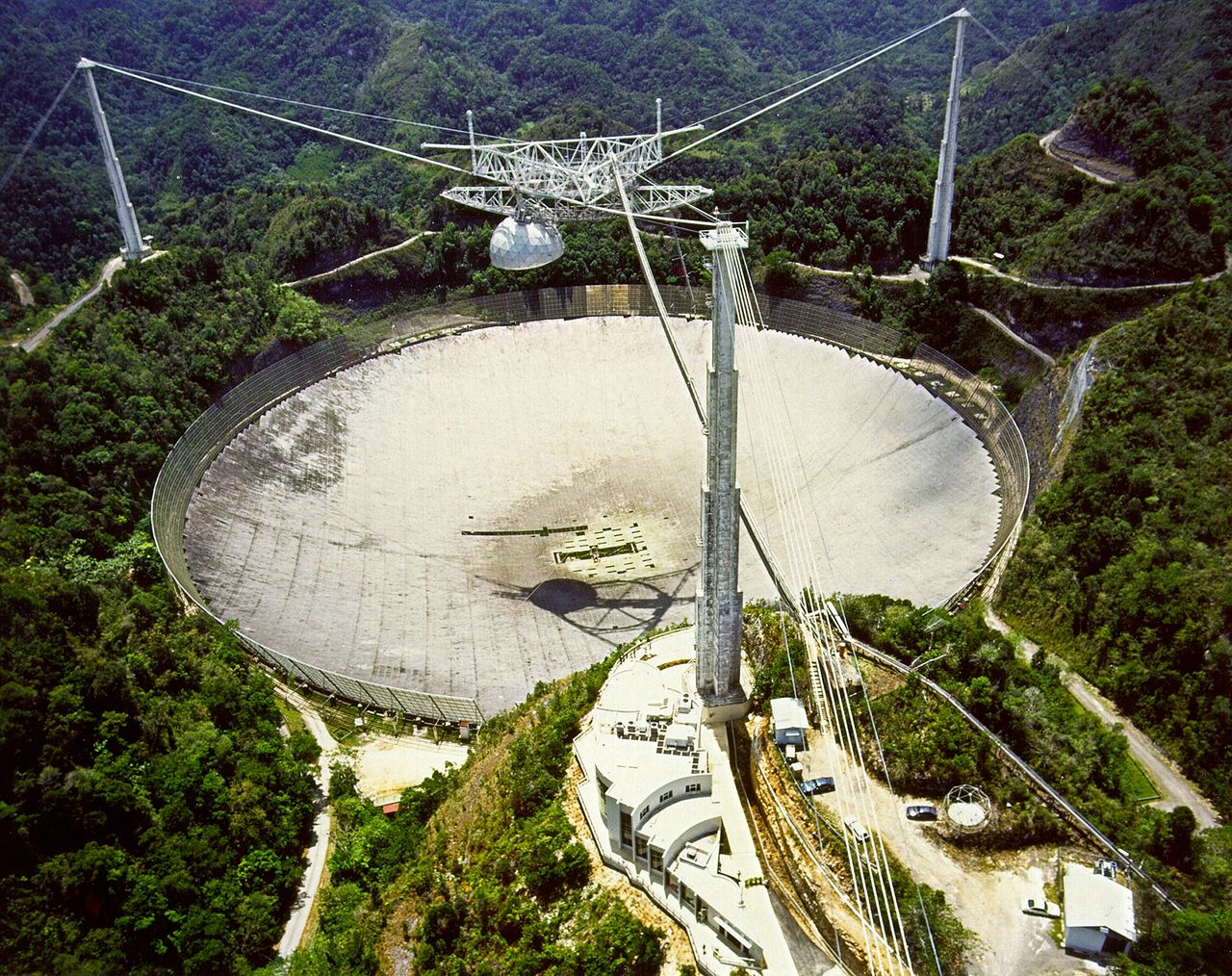 1280px-Arecibo_Observatory_Aerial_View.jpg image